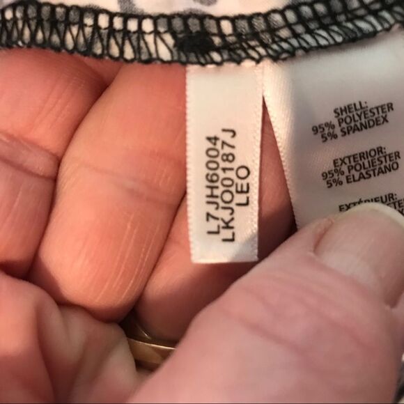 Karl Lagerfeld Leo Leopard Print Ruffle Sleeve Top Size Small - Picture 6 of 7